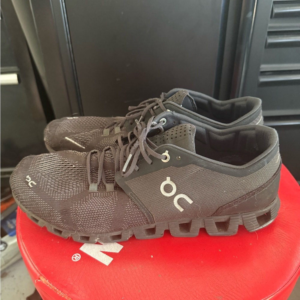 On Running Men's Black Mesh Athletic Shoes